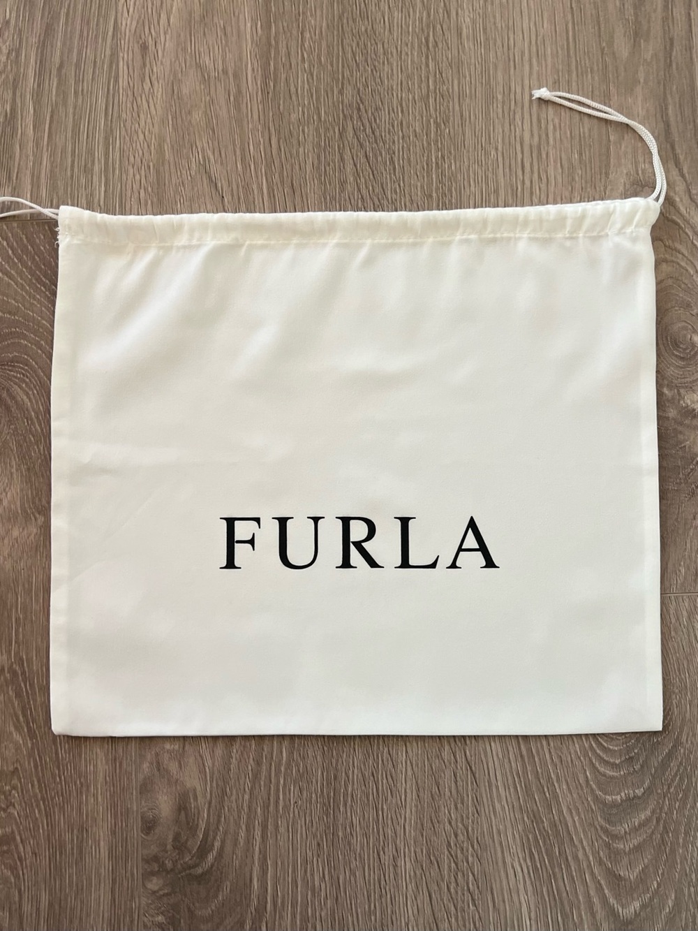 Furla dust bag (C468)